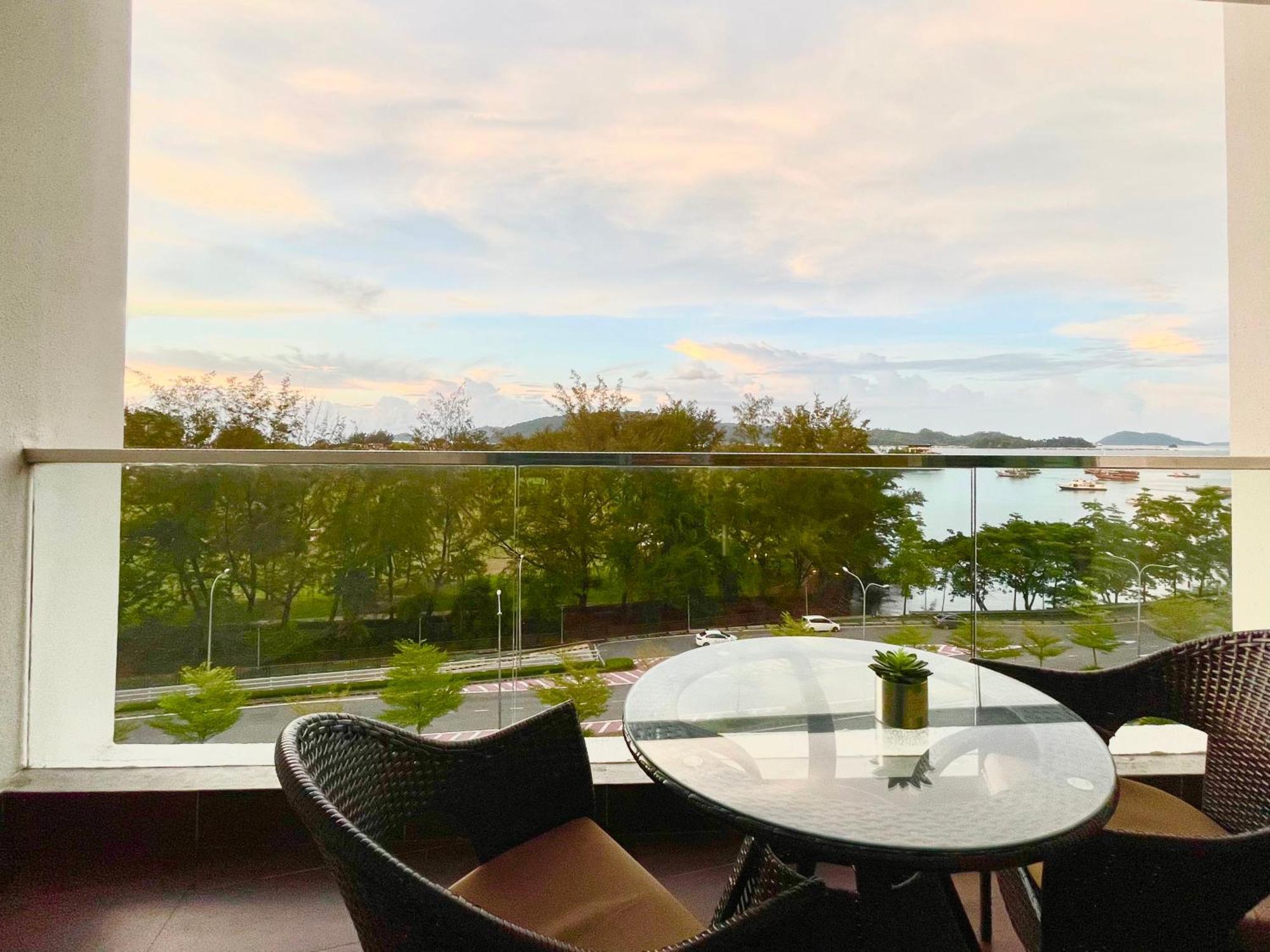 Margo Istay - The Loft Imago Kota Kinabalu Extérieur photo
