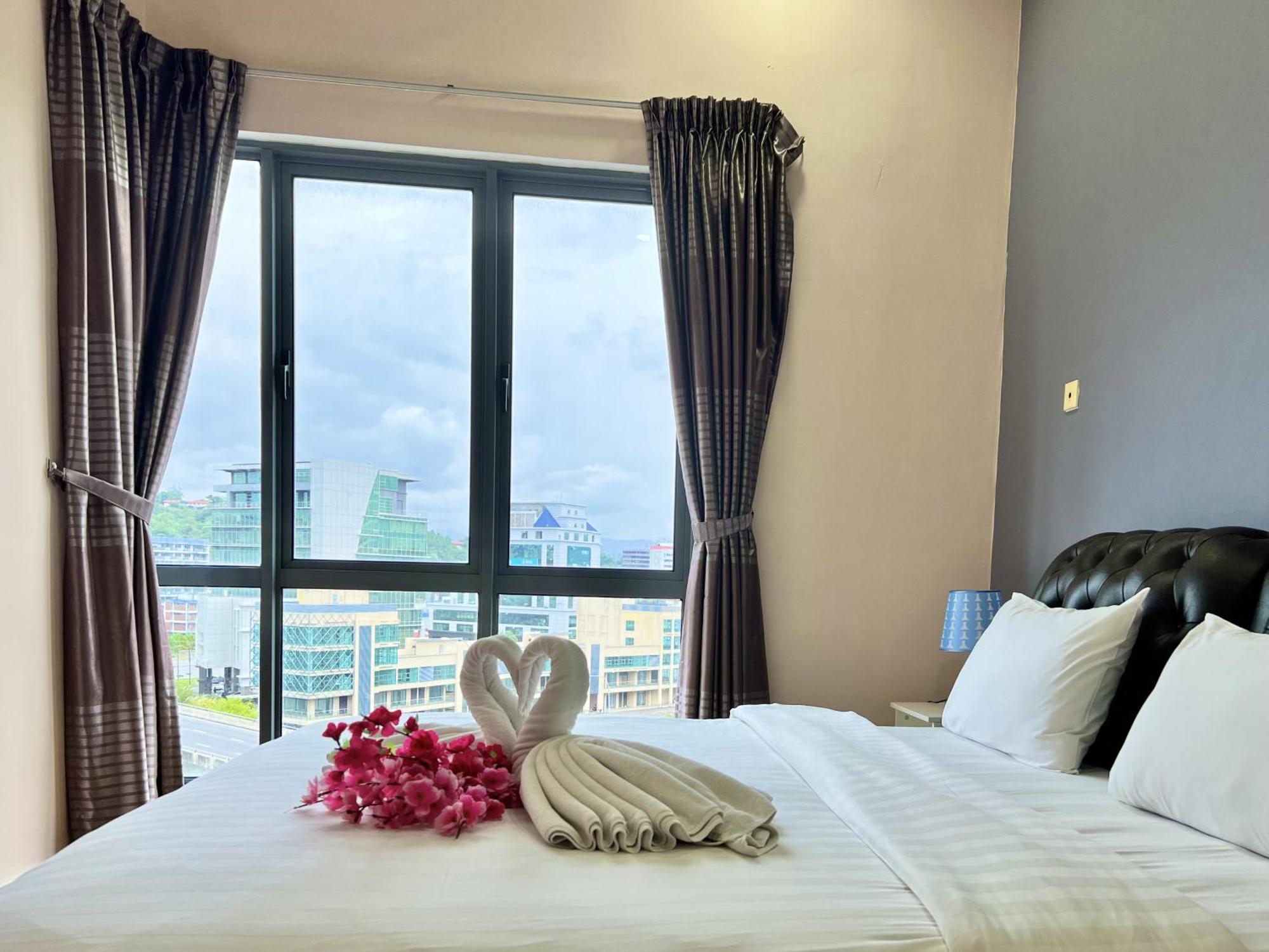 Margo Istay - The Loft Imago Kota Kinabalu Extérieur photo
