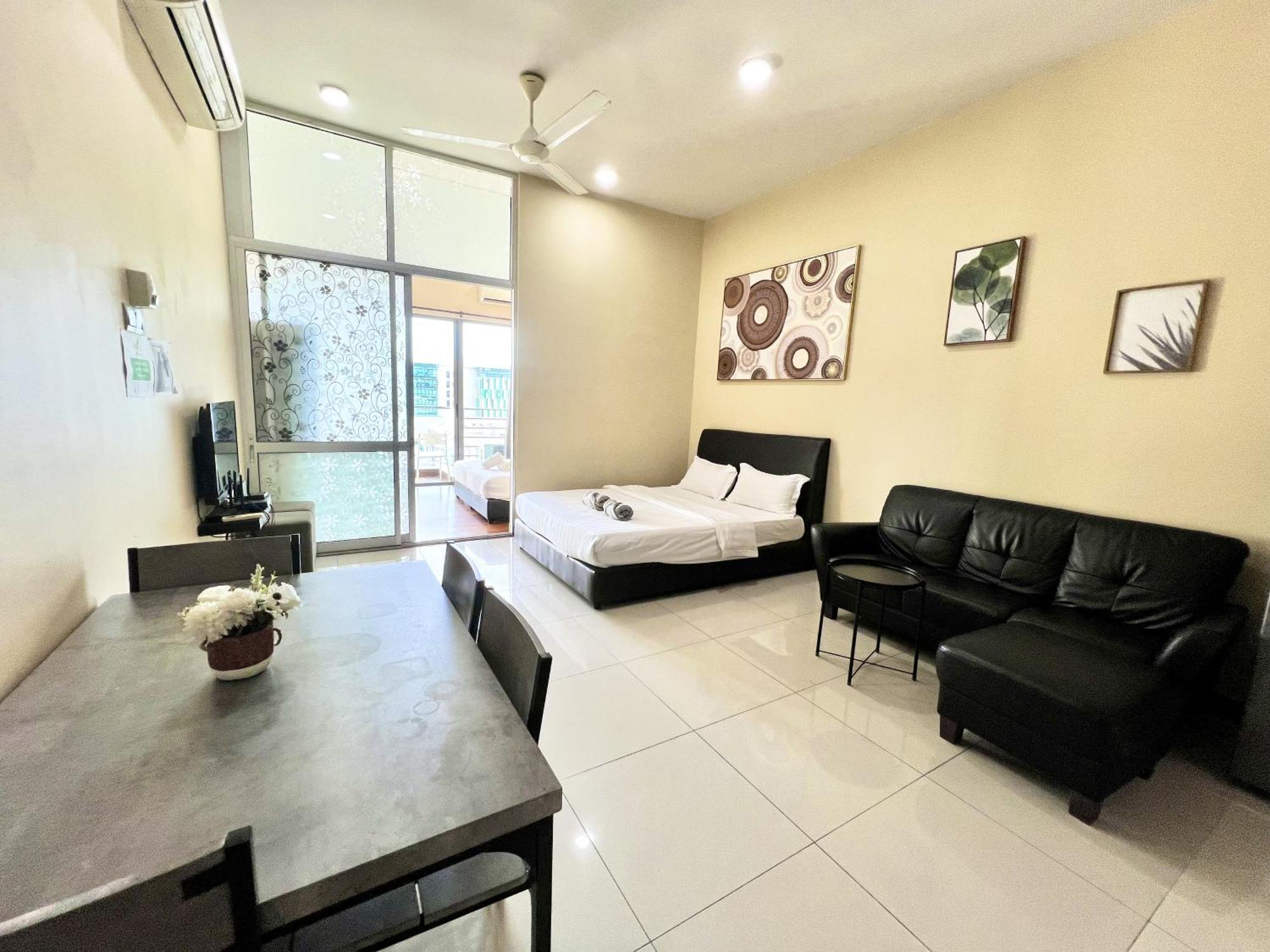 Margo Istay - The Loft Imago Kota Kinabalu Extérieur photo