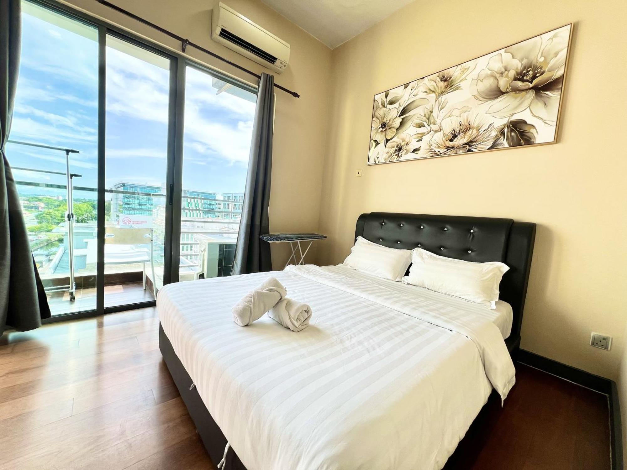 Margo Istay - The Loft Imago Kota Kinabalu Extérieur photo