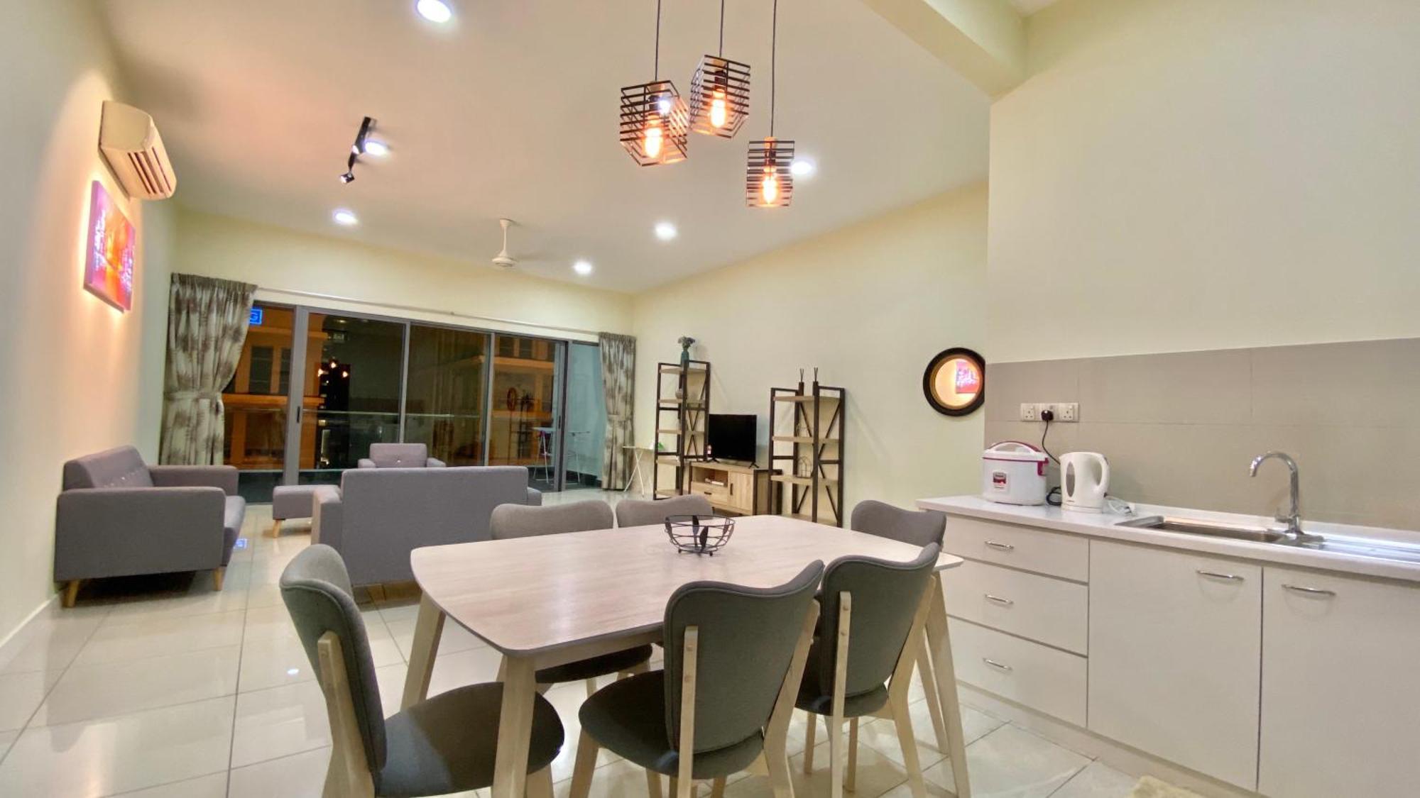 Margo Istay - The Loft Imago Kota Kinabalu Extérieur photo